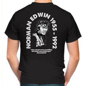 Kaos Norman Edwin