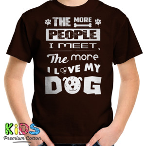 Kaos People Meet Dog