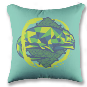 Bantal Dramatic Color Polygonal Chameleon