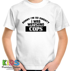 Kaos watching cops
