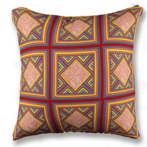 Bantal Motif Tradisional