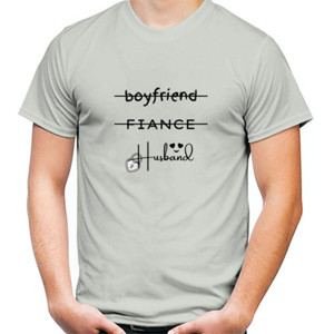 Kaos Suami, mantan tunangan, mantan pacar