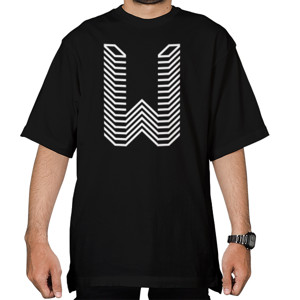 Kaos Oversize Logo huruf M gamer