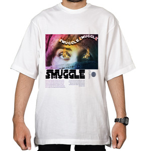 Kaos Oversize Streetwear Design Smuggle