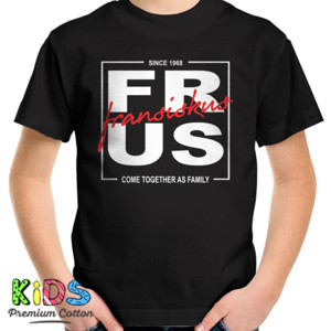 Kaos kaos come together as family