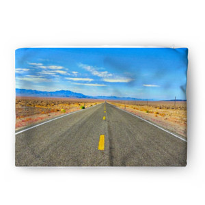 Sarung Bantal Long Road