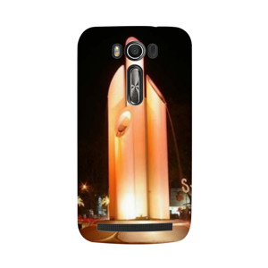 Kota Surabaya - Tugu bambu runcing Casing HP