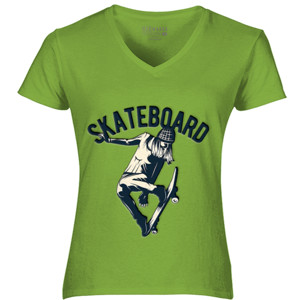 Kaos Girl skate action