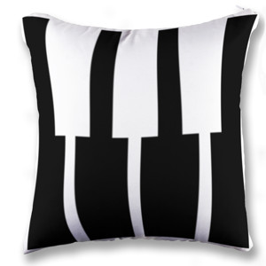 Bantal bantal Piano