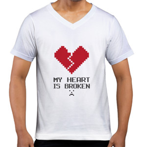 Kaos  Broken Heart 8Bit ( FUnny Nerd Geek )