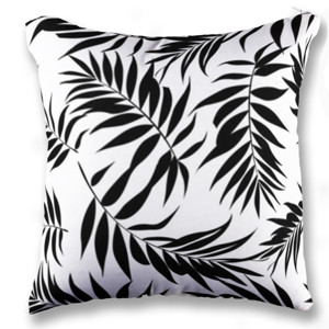 Bantal Black Leaves