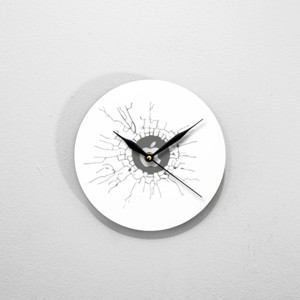 Jam Dinding Apple Cracking 