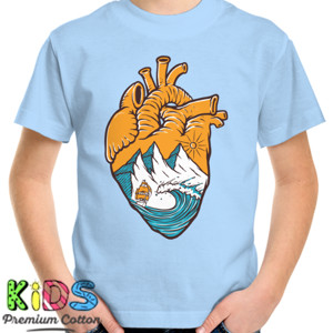 Kaos berlayar di hati