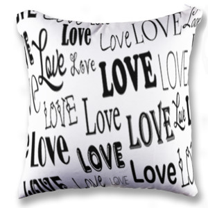 Bantal love forever