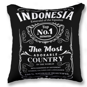 Bantal INDONESIA THE MOST ADORABLE COUNTRY BW