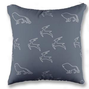 Bantal Rusa Melarikan Diri Dari Singa