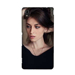 Women in Frame Casing HP