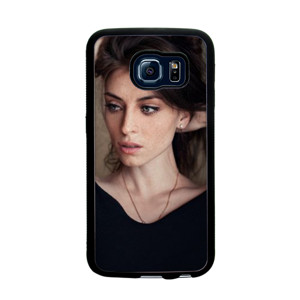 Women in Frame Casing HP