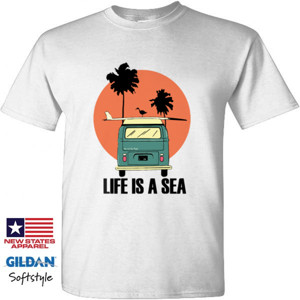Kaos T-shirt life is a sea