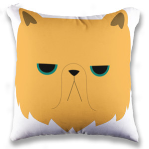 Bantal LOVE