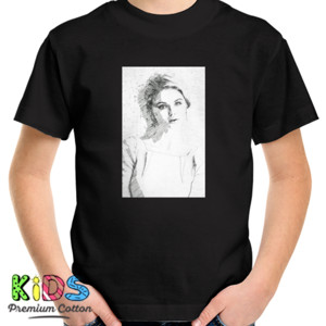 Kaos 4.front_Beauty_woman_sket_pencil_black_hery