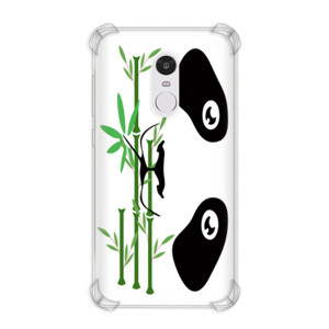 Giant panda eating bamboo Casing HP
