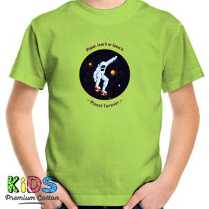 Kaos Kaos Tema Astronot Main Skateboard Diluar  Angkasa