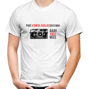 Kaos Pake Kamera Analog